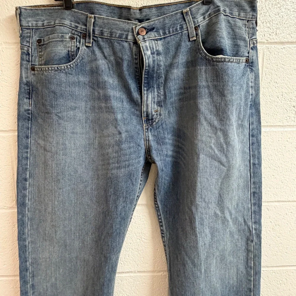 Levis levi 569